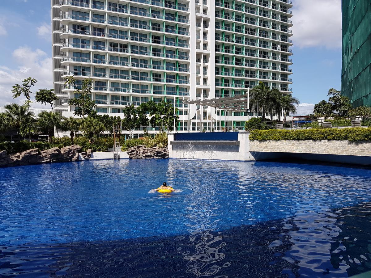 Azure Tropical Paradise Manila Bagian luar foto
